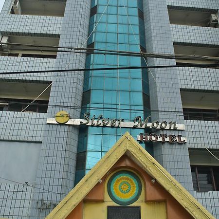 Silver Moon Hotel ヤンゴン エクステリア 写真